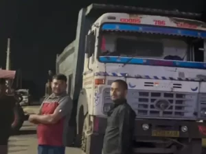 जमुई उत्पाद विभाग की टीम ने 4000 लीटर किया विदेशी शराब जब्त, 2 तस्कर गिरफ्तार, शराब की कीमत 40 लाख